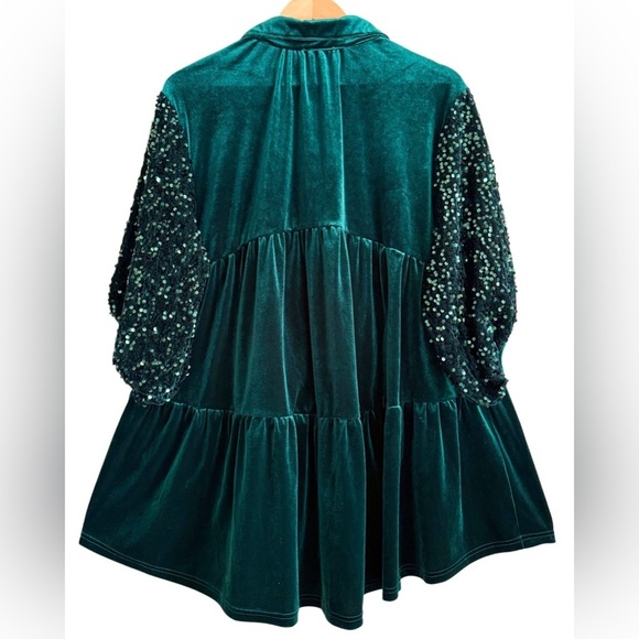 UMGEE Feminine Emerald Green Velvet Sequins Tiered Back Button Down Tunic S NWT - Picture 9 of 12